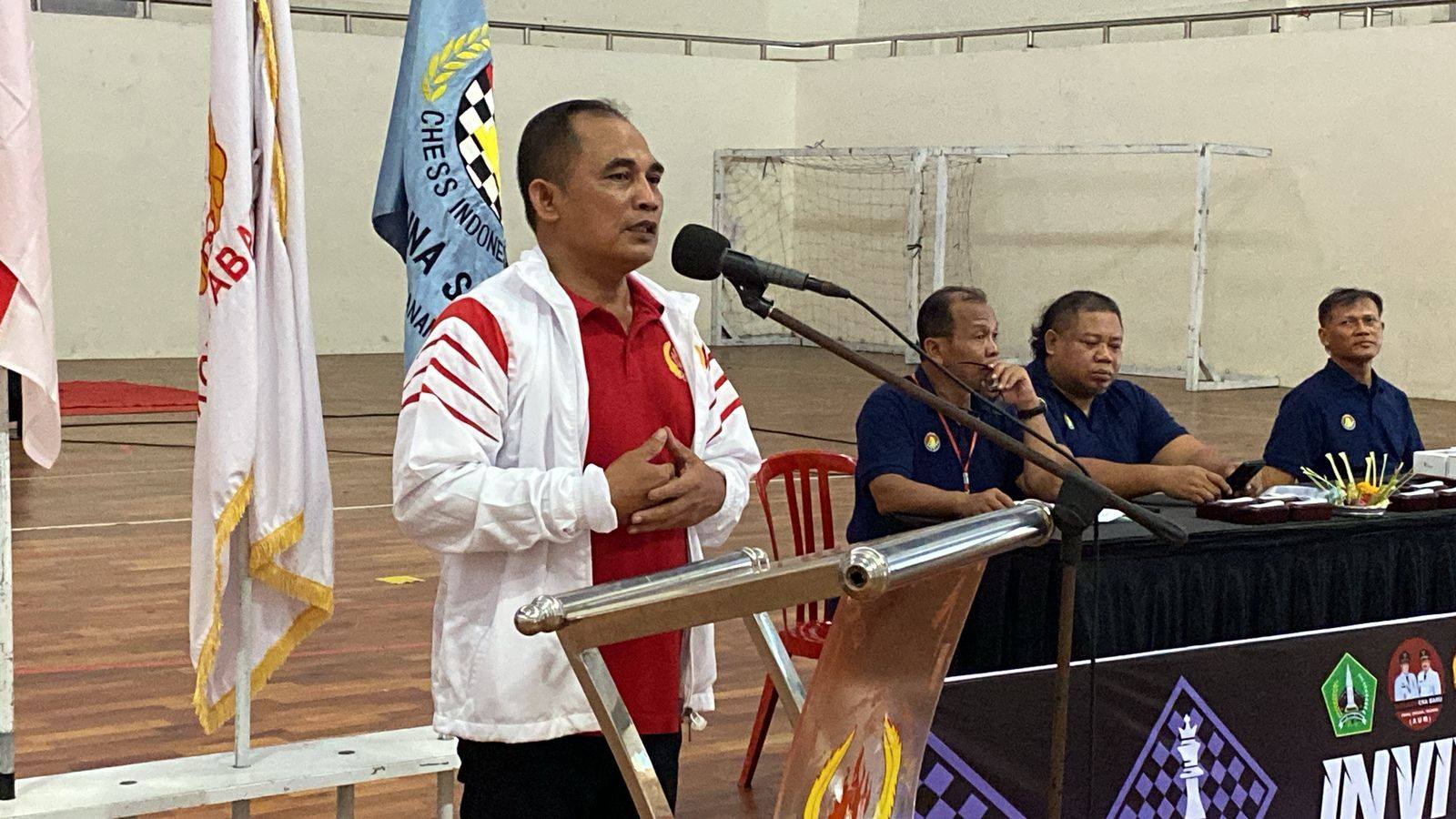 Ketua KONI Tabanan Membuka Tournament Catur Tingkat Pelajar di GOR Debes Tabanan