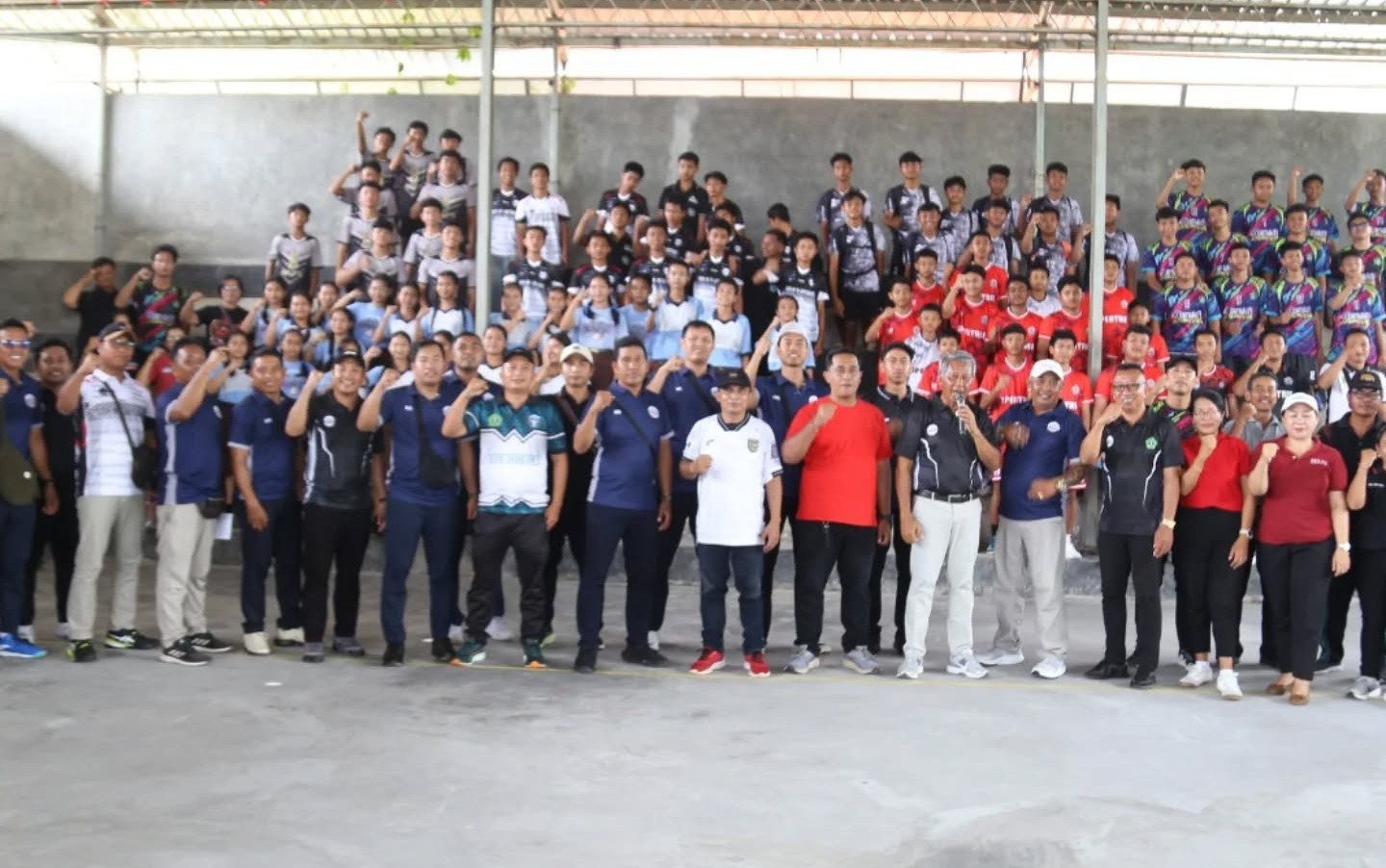 Ketua Umum KONI Tabanan Hadiri Pembukaan Kejuaraan Bola Voli Antar Pelajar SD dan SMP
