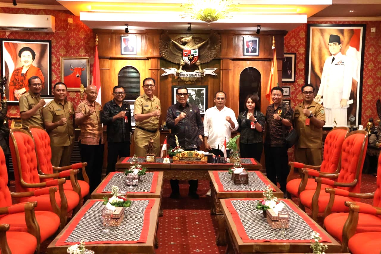 KONI dan Disdik Tabanan Audiensi dengan Bupati, Bahas Persiapan Pelepasan Kontingen Porjar Bali 2026