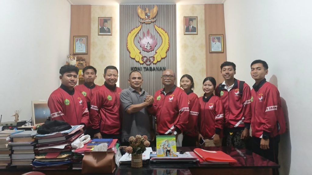 Ketua KONI Tabanan Lepas Atlet FOPI Berlaga di Kejuaraan Petanque Malaysia